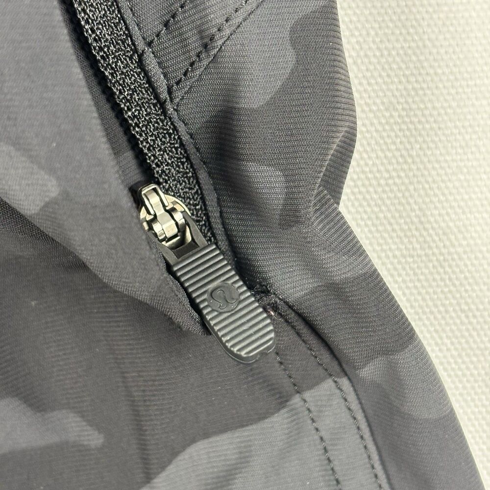 Lululemon Women's Sz 2 Adapted State High-Rise Jogger Camo Black Ankle Zip - Picture 6 of 13